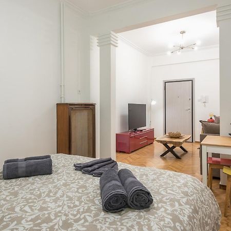 Stylish Luxury Apartment At Ampelokipi Metro Station Афины Экстерьер фото