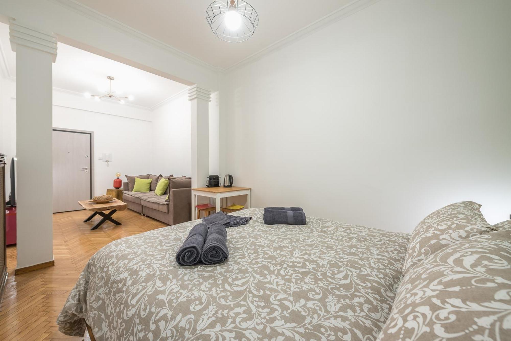 Stylish Luxury Apartment At Ampelokipi Metro Station Афины Экстерьер фото