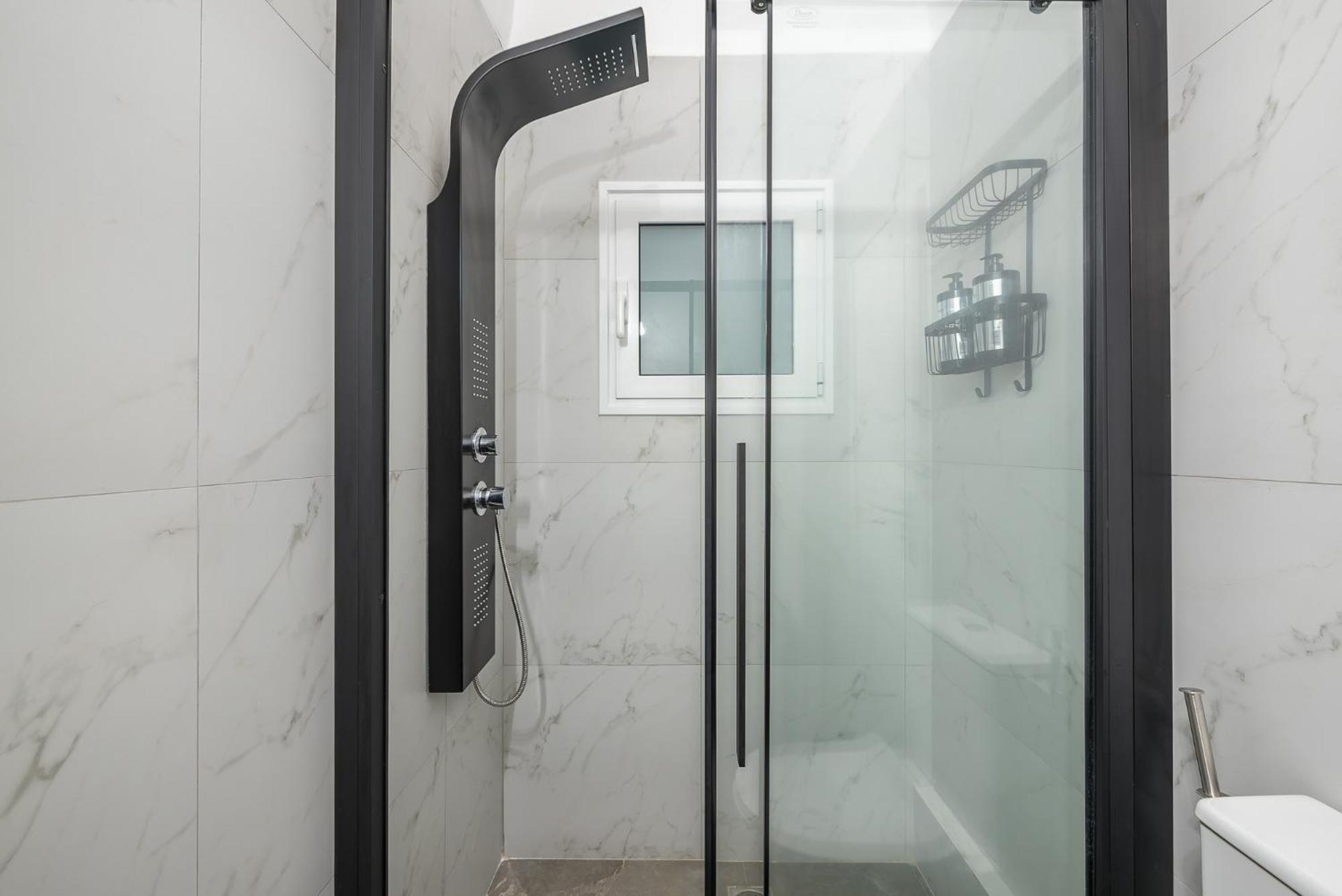 Stylish Luxury Apartment At Ampelokipi Metro Station Афины Экстерьер фото