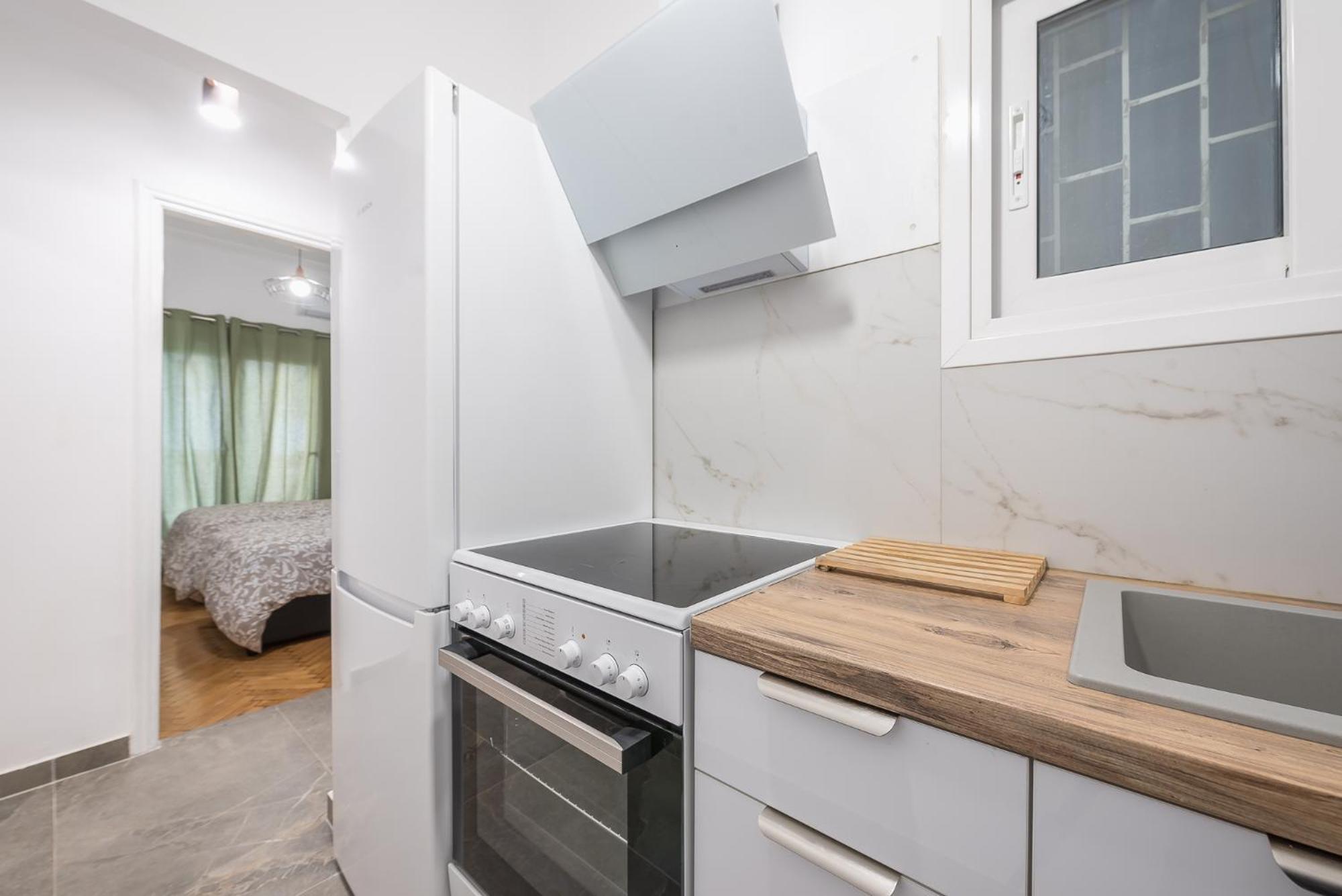 Stylish Luxury Apartment At Ampelokipi Metro Station Афины Экстерьер фото